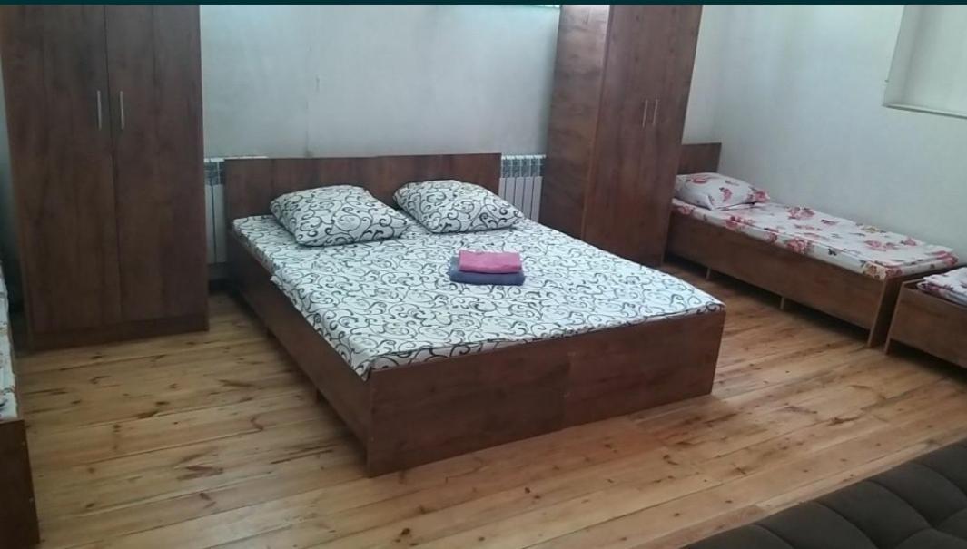 Guest House 777 Turkistan Buitenkant foto